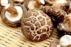 隨縣縣長(zhǎng)：香菇外貿(mào)出口存壓力，積極拓展國(guó)內(nèi)市場(chǎng)